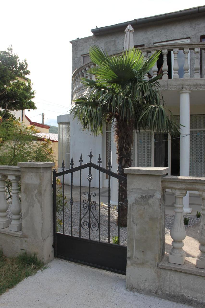 Apartmani Dienes Novi Vinodolski Exterior foto